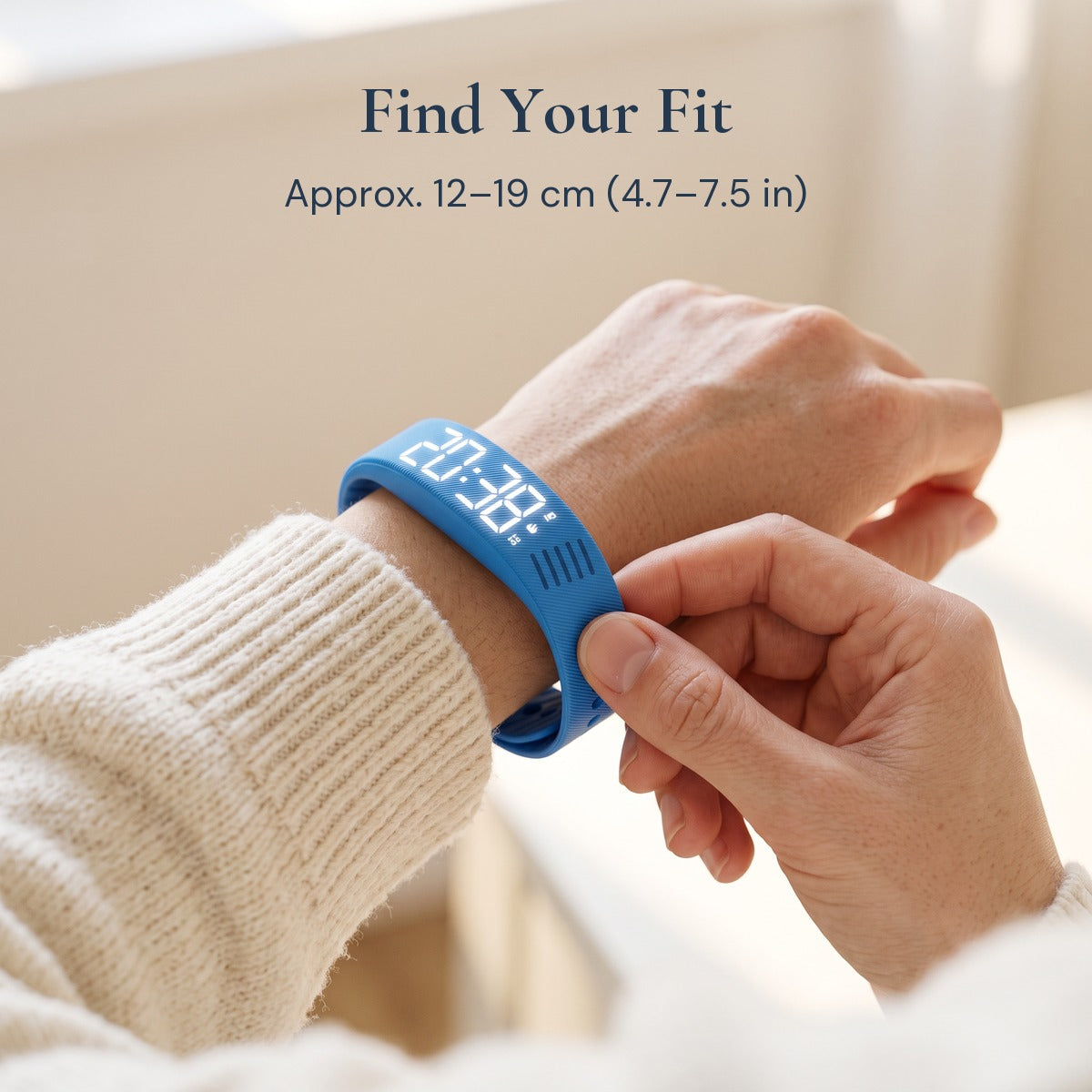 Blue Watch; Approx. Wrist Fit 12–19 cm (4.7–7.5 in)